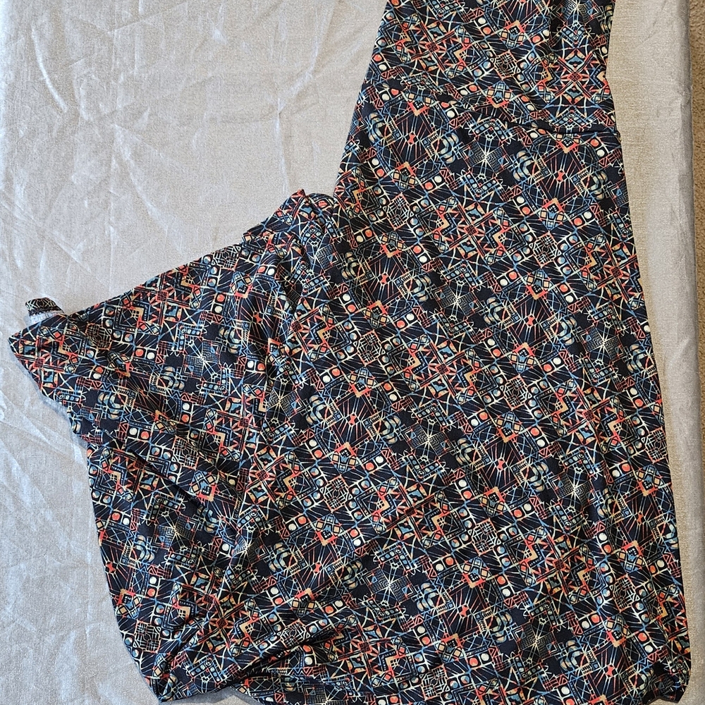 Women’s Navy Geometric Print Maxi Skirt